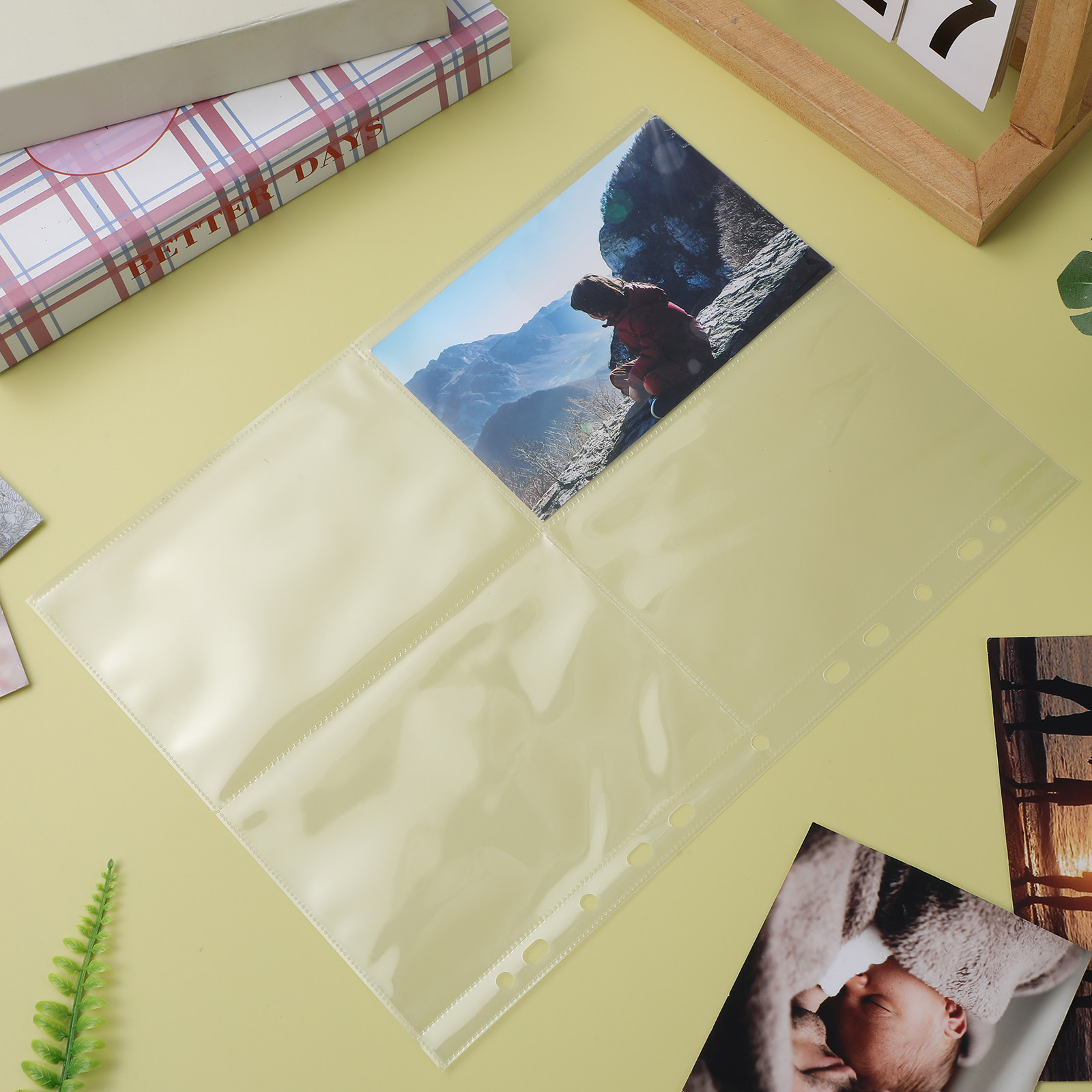 Trading Card Binder - 30Pcs Four Pocket Transparent Card Binder